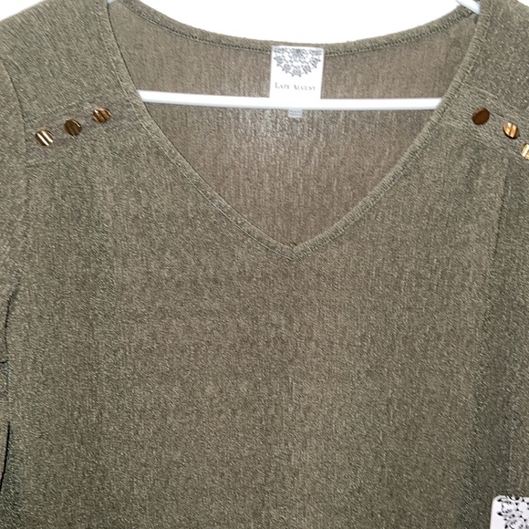 Brand new with tag green top - Picture 2 of 6